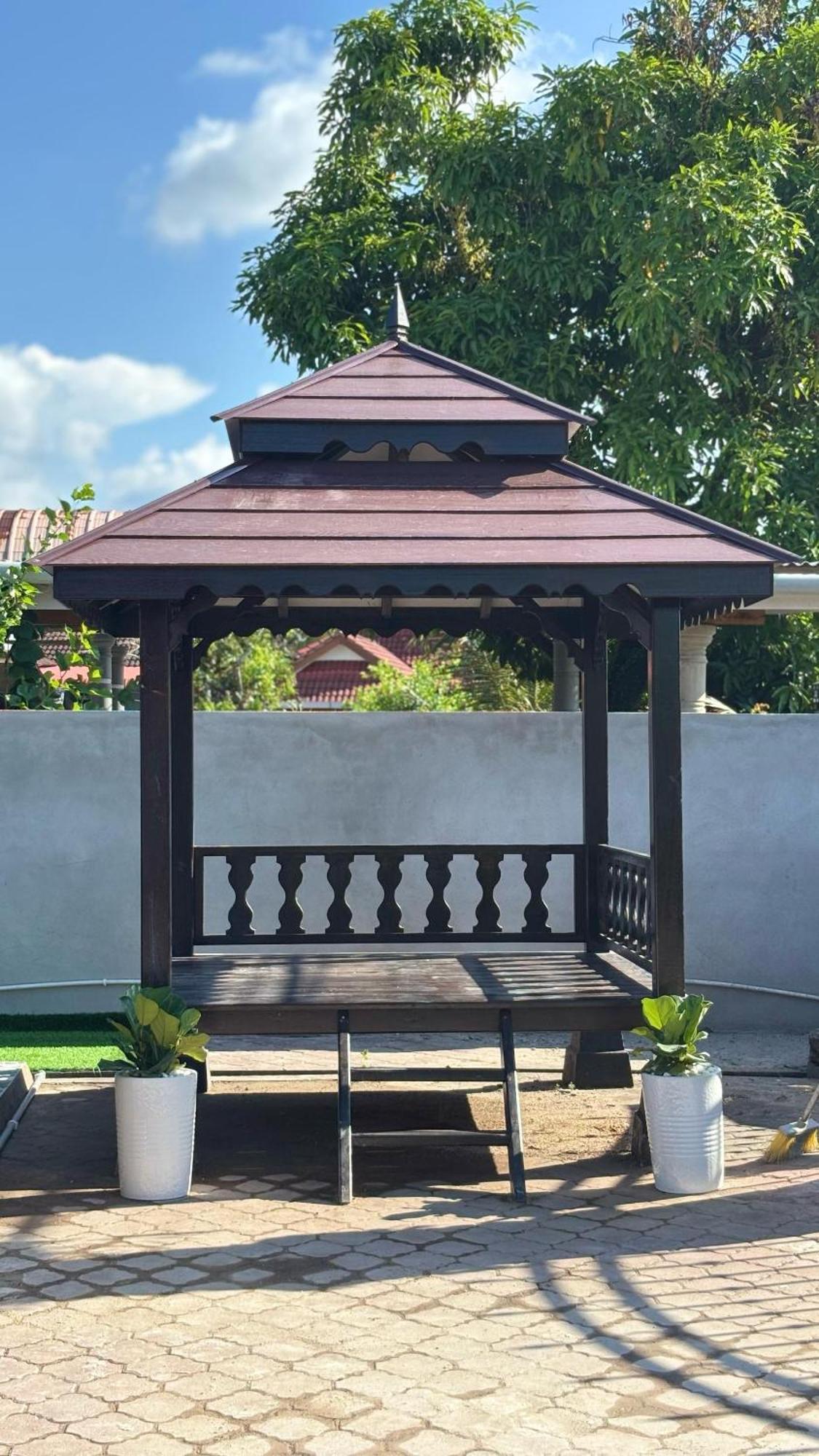 D'Bali Homestay - Private Swimming Pool, Netflix, Internet Wifi ,Cuckoo, Internet Wifi , Dryer, Washing Machine, Aircond Setiap Bilik & Ruang Tamu Pasir Puteh Luaran gambar